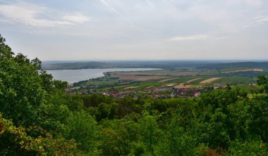 Plava Koruma Alanı (İngilizce: Plava Protected Landscape Area), 1976 yılında ilan edilen ve Pavlovsky tepelerinin hakim olduğu, doğal veya az etkilenen bozkır ekosistemlerinin önemli bir oranının korunmuş olduğu, uyumlu şekilli bir manzaradır.