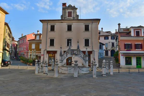 Ponte Fontein Een Fontein Sloveense Stad Koper Het Ligt Aan — Stockfoto