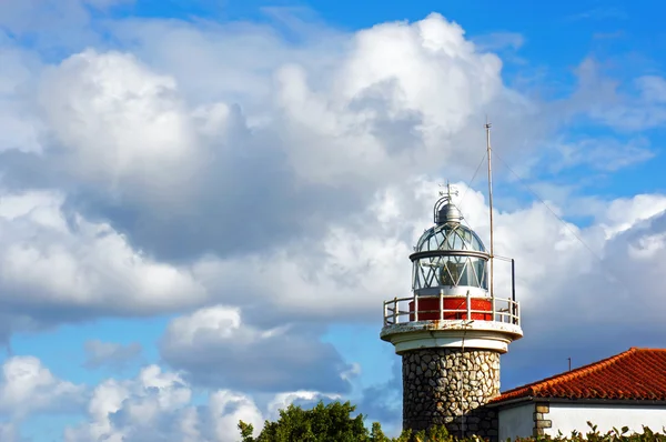 Faro di Getxo con cielo blu e nuvole — Foto Stock