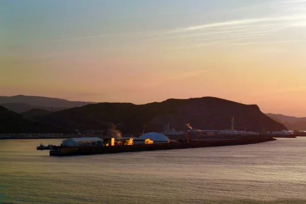 Sonnenuntergang im Hafen von Bilbao — Stockfoto