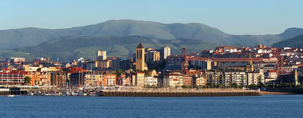 Front de mer et jetée de Getxo — Photo