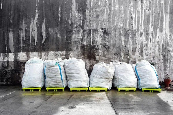 White plastic bags at harbour — Stock Photo, Image