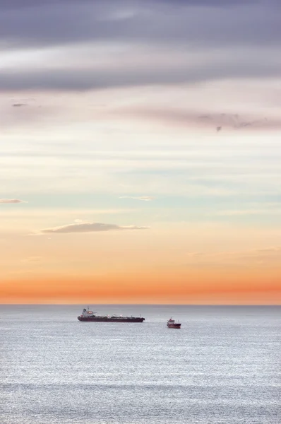 Cargo ships in sea — Stock Photo, Image