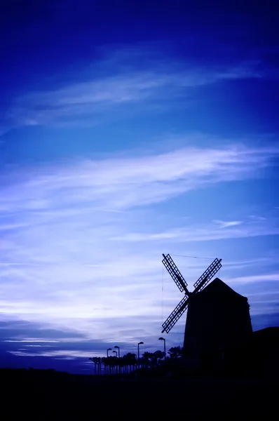 Aixerrota molen in getxo nachts — Stockfoto