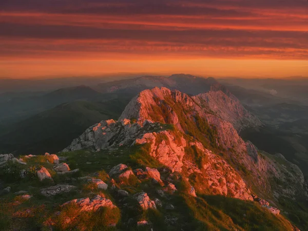 Bellissimo Paesaggio Della Catena Montuosa Anboto Tramonto — Foto Stock