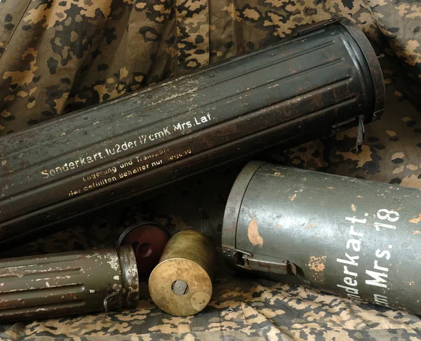 Tubes Transport Militaires Pour Les Vieux Canons Obusiers Allemands Musée — Photo