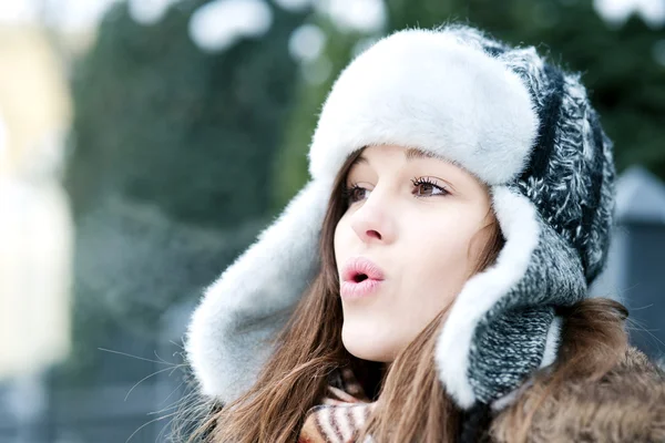 Hace mucho frío al aire libre. ! — Foto de Stock