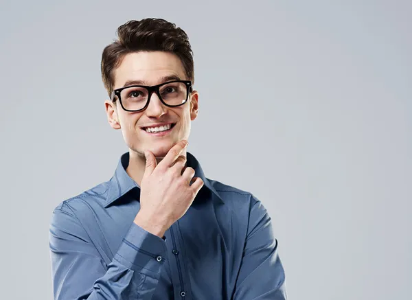 Hombre inteligente con gafas —  Fotos de Stock