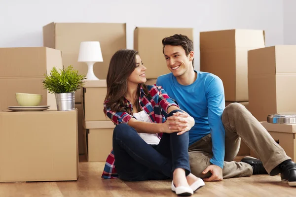 Couple packing their stuff