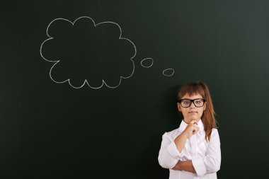 düşünce balonu ile karışık kız