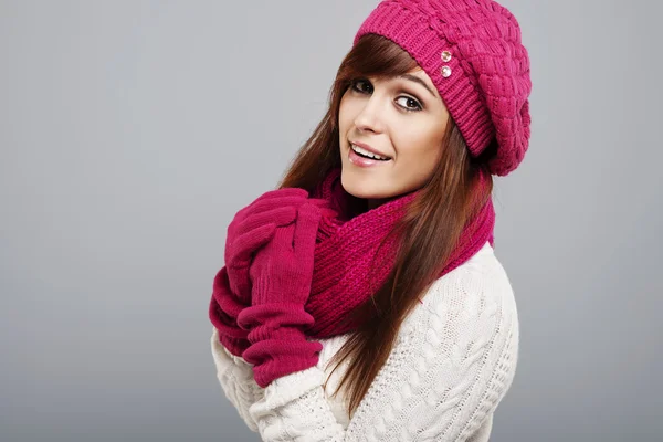 Portrait of beautiful woman in winter clothes — Stock Photo, Image