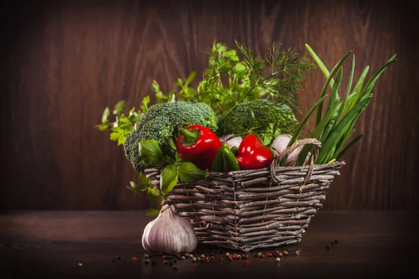 Produtos hortícolas e ervas — Fotografia de Stock