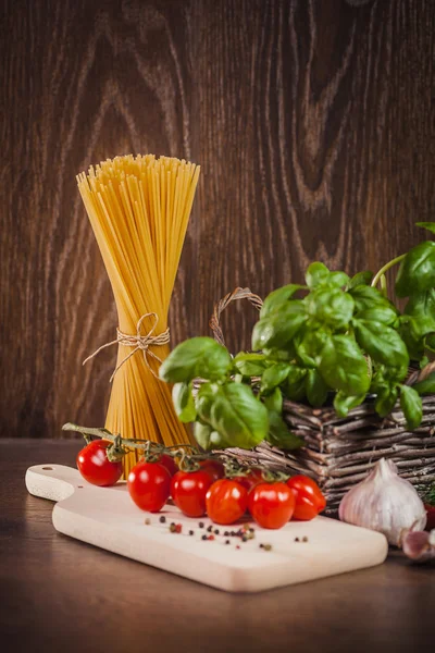 Malzemeler spagetti — Stok fotoğraf