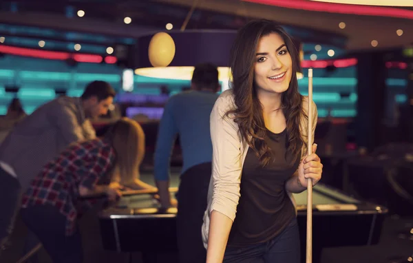 Woman in billiard club — Stock Photo, Image