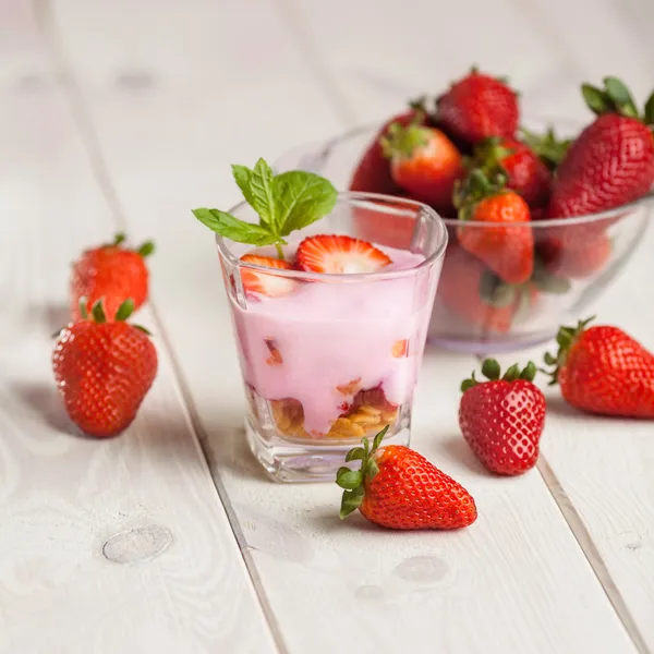 Strawberry cocktail — Stock Photo, Image