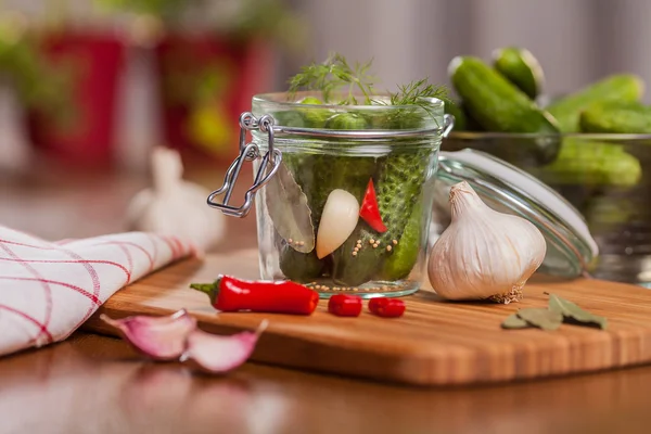 Ingredients for pickle cucumbers — Stock Photo, Image