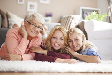 sevgi dolu aile