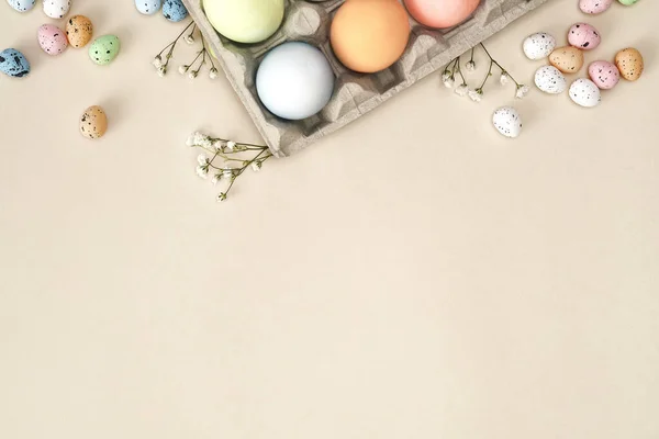 Directamente Encima Toma Huevos Pascua Sobre Fondo Brillante —  Fotos de Stock