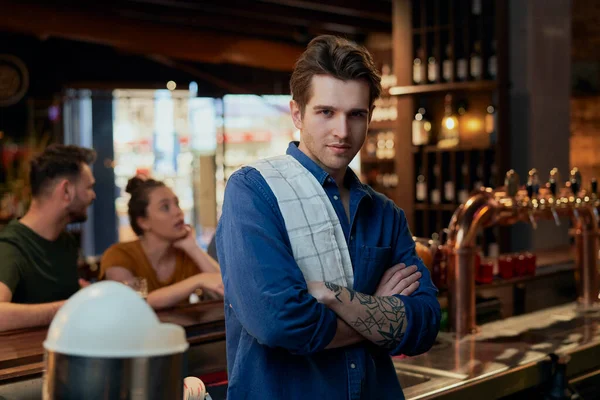 Portrait Caucasian Bartender Work — Stock Photo, Image