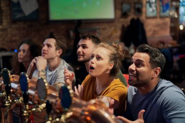 Maç sonucu oluşan arkadaşlık hayal kırıklığı grubu  