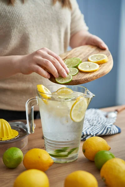 Unrecognizable Person Making Homemade Lemonade Fresh Citrus — Foto de Stock