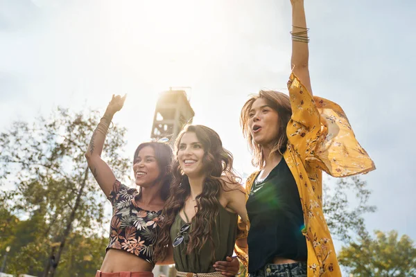 Group Women Dancing Music Festival — Photo