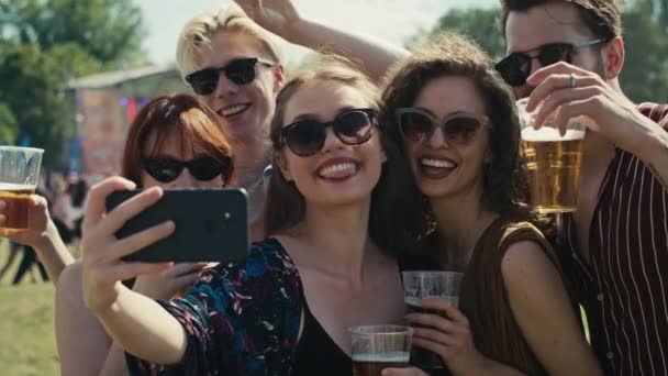 Group Caucasian Friends Making Funny Faces Common Selfie Music Festival — Stock Video