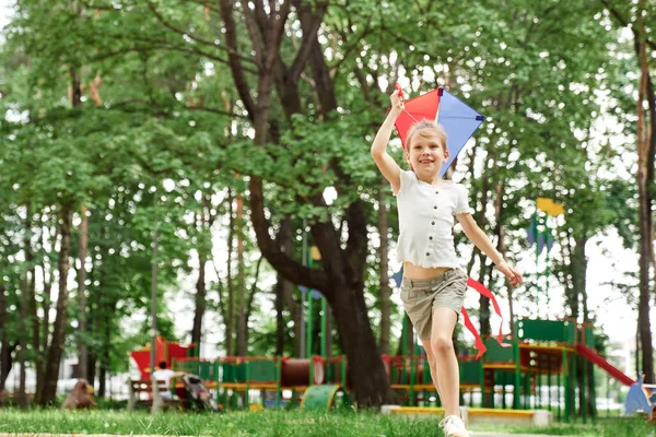 Blonde Girl Have Fun Kite Playground — 图库照片