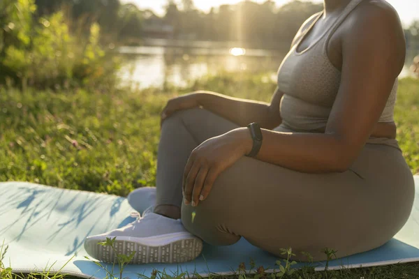 Low Section African American Woman Practicing Meditating Park — Fotografia de Stock