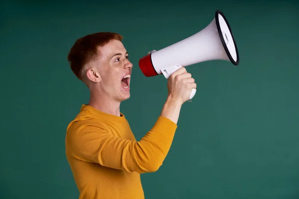 Caucasian Red Head Teenager Screaming Megaphone — Zdjęcie stockowe