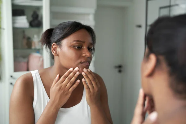 Young African American Woman Bathroom Having Acne Problems Fac — Stock Fotó