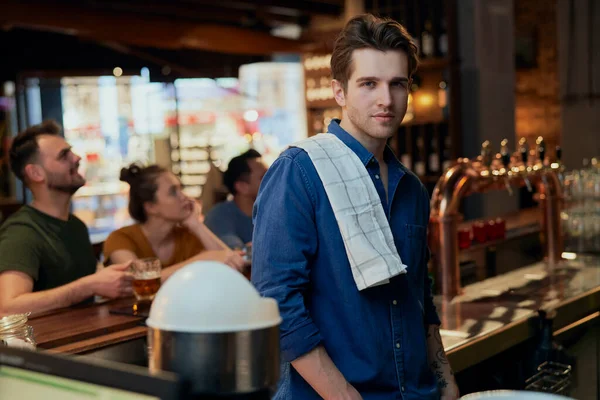 Portrait Caucasian Bartender Work — Stock Photo, Image