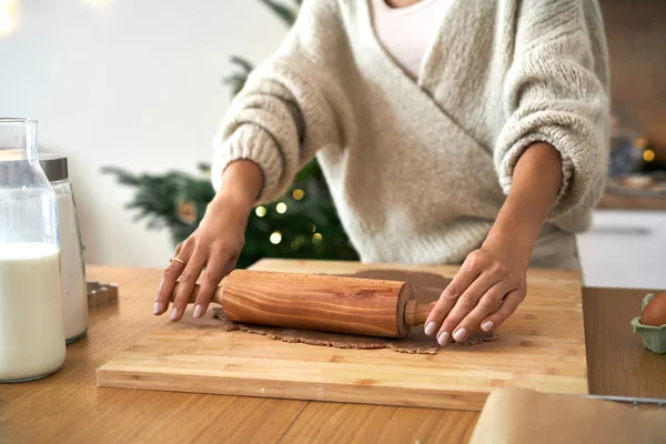 Close Woman Hand Rolling Dough Table Christmas Time — Fotografia de Stock