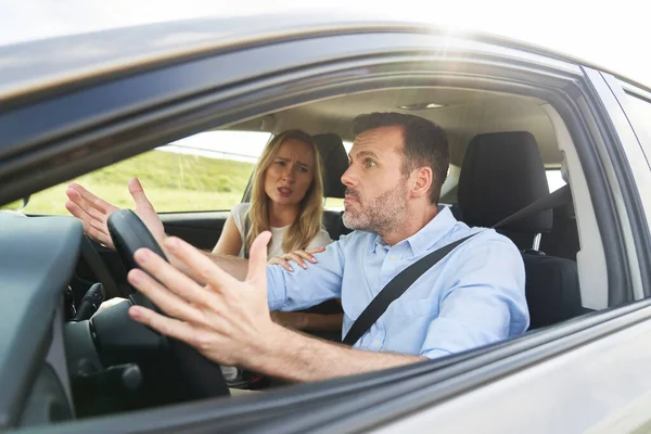 Caucasian Couple Have Problem Way — Stock Photo, Image