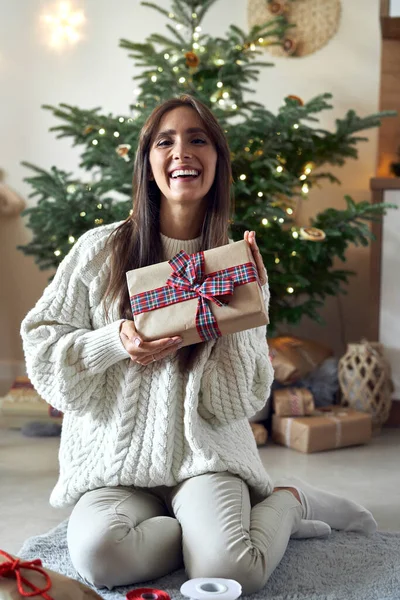Portrait Smiling Caucasian Woman Christmas Gift Home — Stockfoto