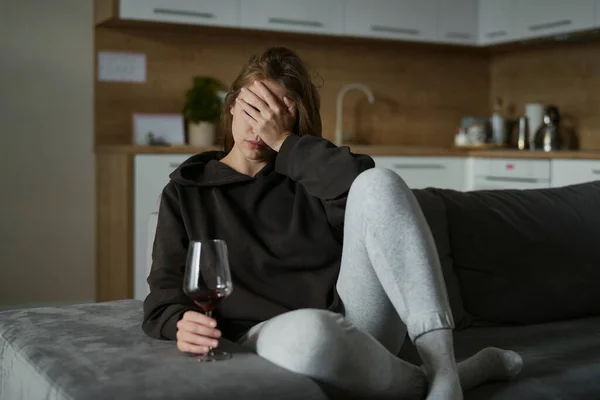 Caucasian Woman Alcoholism Sitting Sofa Holding Glass Wine — Stock Photo, Image