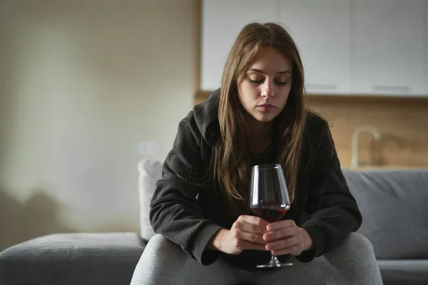 Caucasian Woman Alcoholism Sitting Sofa Holding Glass Wine — Stock Photo, Image