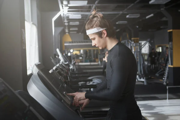 Male Athlete Turning Treadmill His Cardio Workout — Stok fotoğraf
