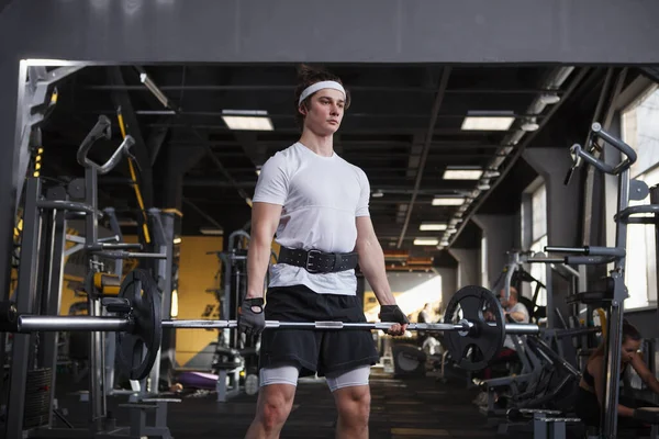 Young Strong Male Athlete Lifting Heavy Barbell Gym — Foto de Stock