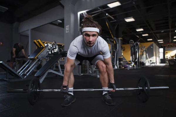 Sportsman Looking Focused Lifting Heavy Barbell Gym — Foto de Stock