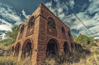 sahipsiz seramik fabrikası, torres vedras. Portekiz