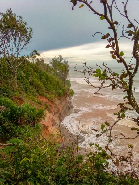 Indah Abrasi Pemandangan Pantai Dan Tebing Curam — Stok Foto