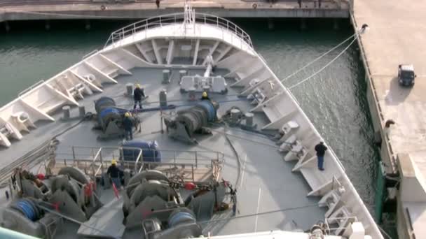 Cruise ship. Work on deck — Stock Video