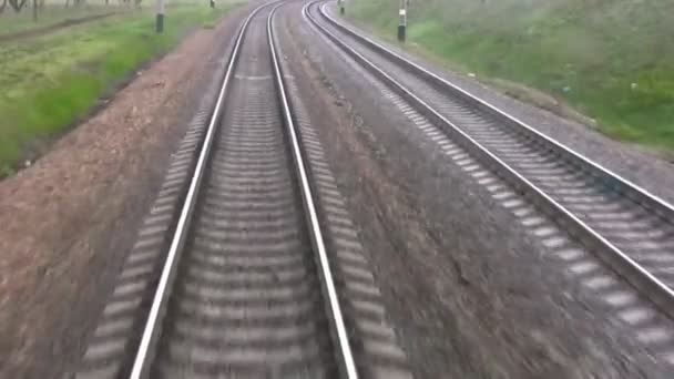 Vía férrea. Vista desde el último vagón — Vídeos de Stock