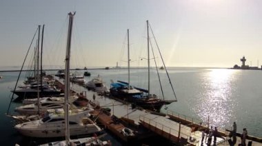 marina'nın hayatı. Timelapse