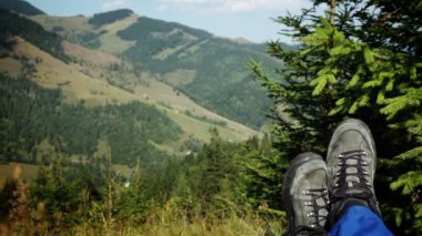 dağlar ve ayakkabılar