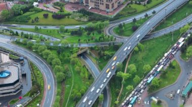 istanbul'da yol kavşağı trafik. Timelapse