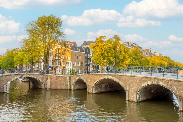 Κάτω Χώρες Καλοκαιρινή Βραδιά Στα Κανάλια Του Άμστερνταμ Τελευταίες Ακτίνες — Φωτογραφία Αρχείου
