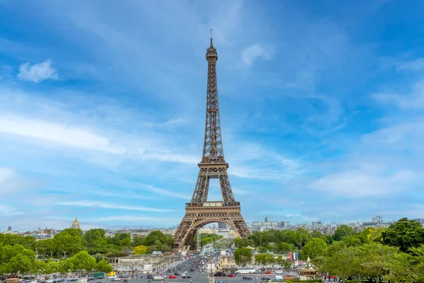 France Summer Morning Paris Eiffel Tower Light Clouds — 图库照片