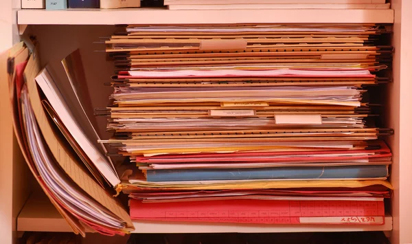 belge doldurmak için yığını ile klasör